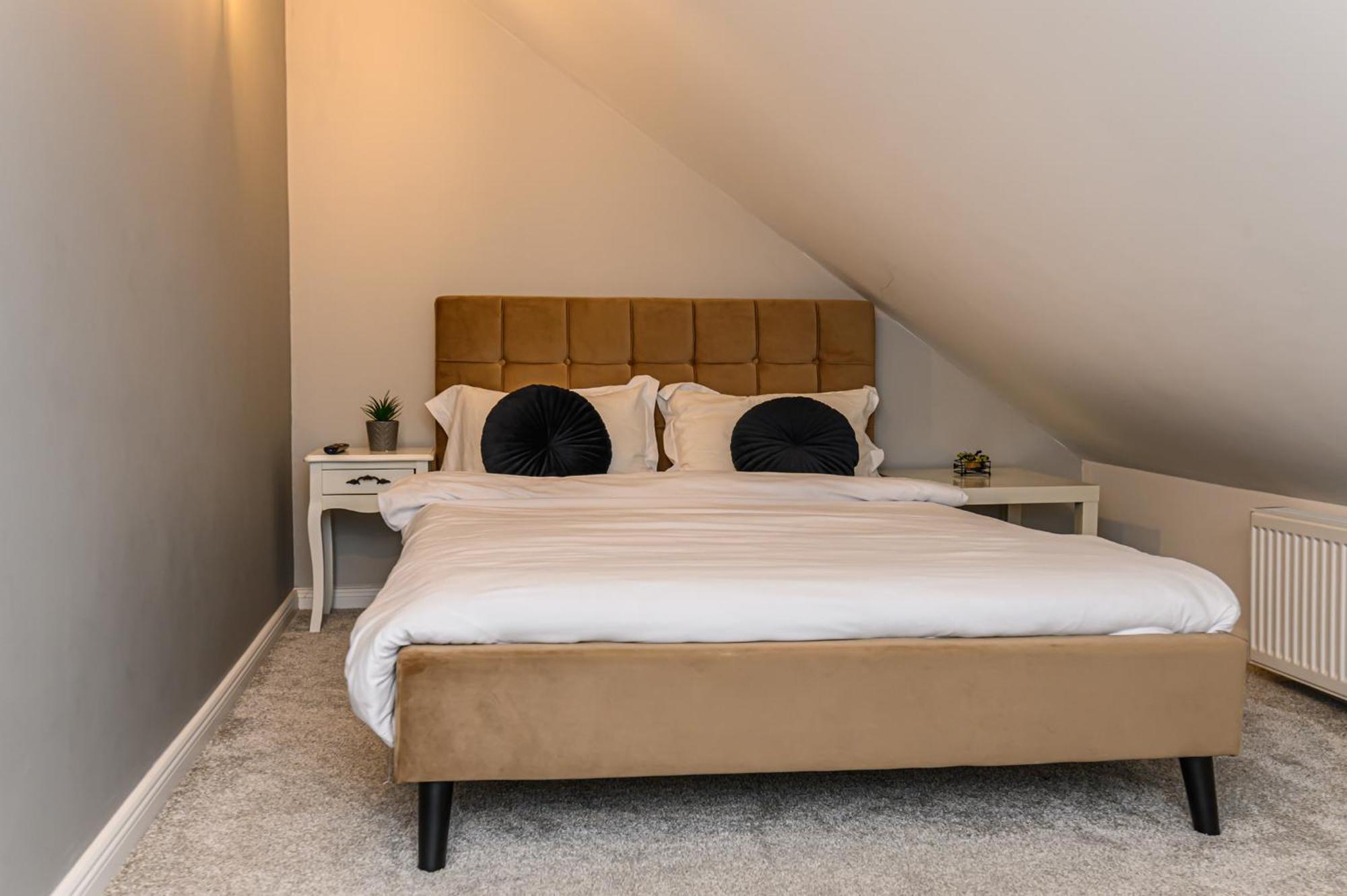 Dallure House Boutique Braşov Extérieur photo