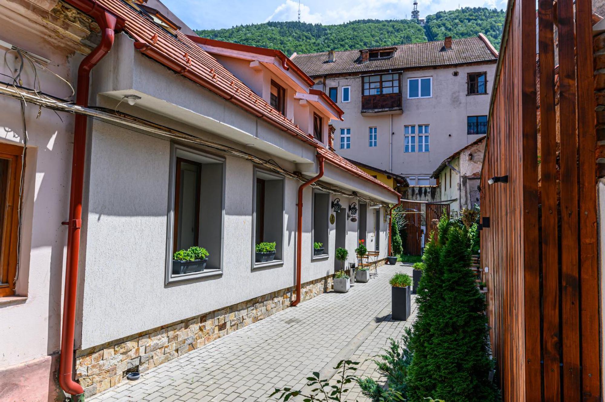 Dallure House Boutique Braşov Extérieur photo