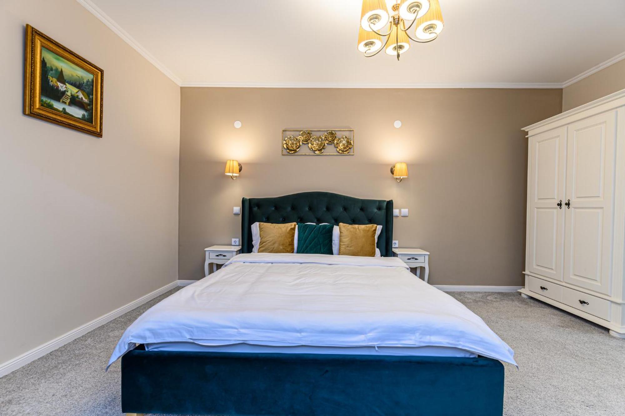 Dallure House Boutique Braşov Extérieur photo